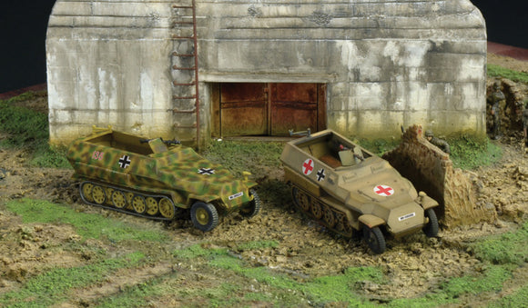 1/72 SdKfz 251/1 Ausf C German Halftrack (2)